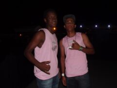 Oktober 10 Anos